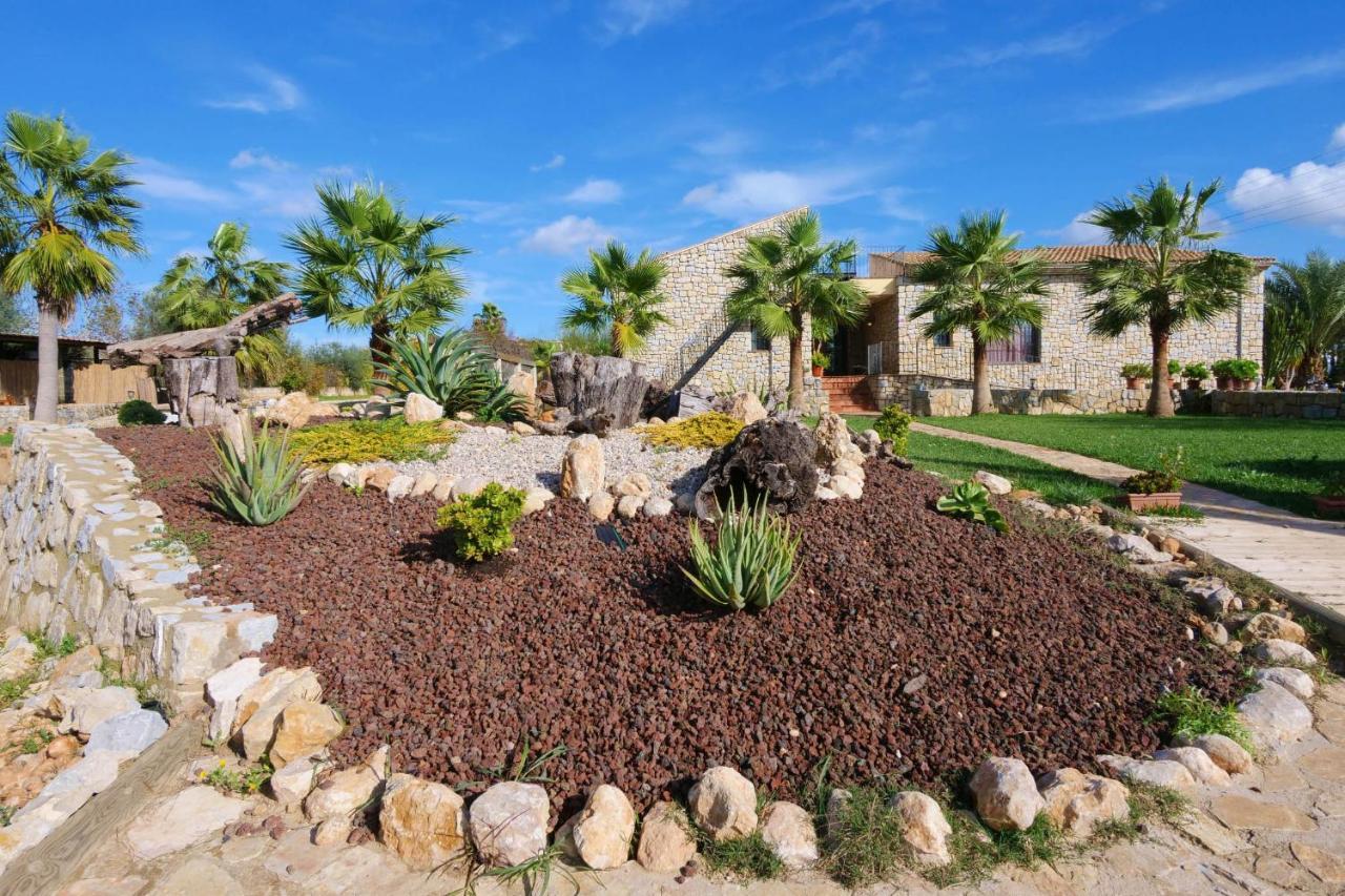Melongos Villa Inca  Buitenkant foto